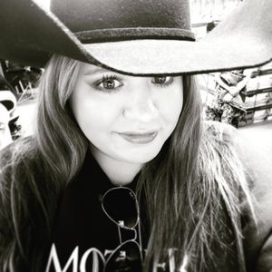 Meet your Posher, Stormy